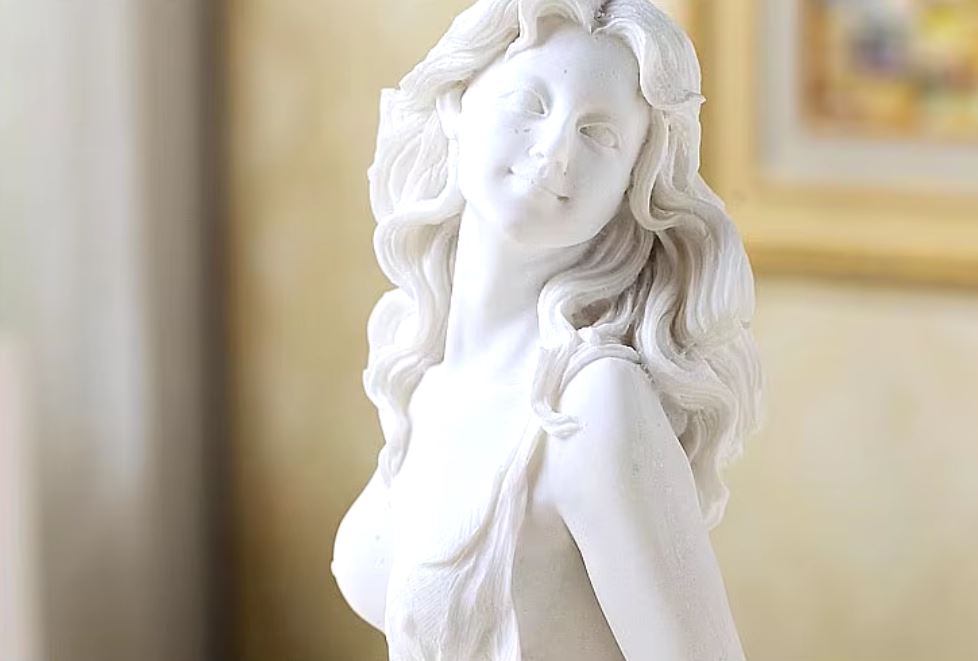 Seated Nude Woman Statue 31 cm