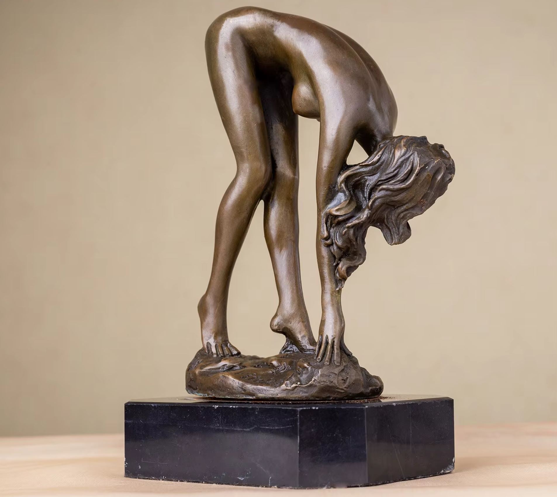Nude Woman Statue in Bronze 19 cm