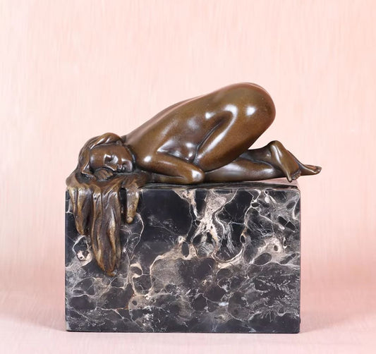 Sleeping Nude Woman Statue in Bronze 13 cm