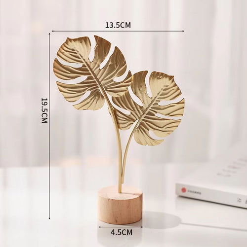 Monstera Leaves Statue in Gold Metal - Scandinavian Style 19 cm