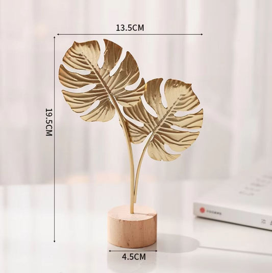 Monstera Leaves Statue in Gold Metal - Scandinavian Style 19 cm