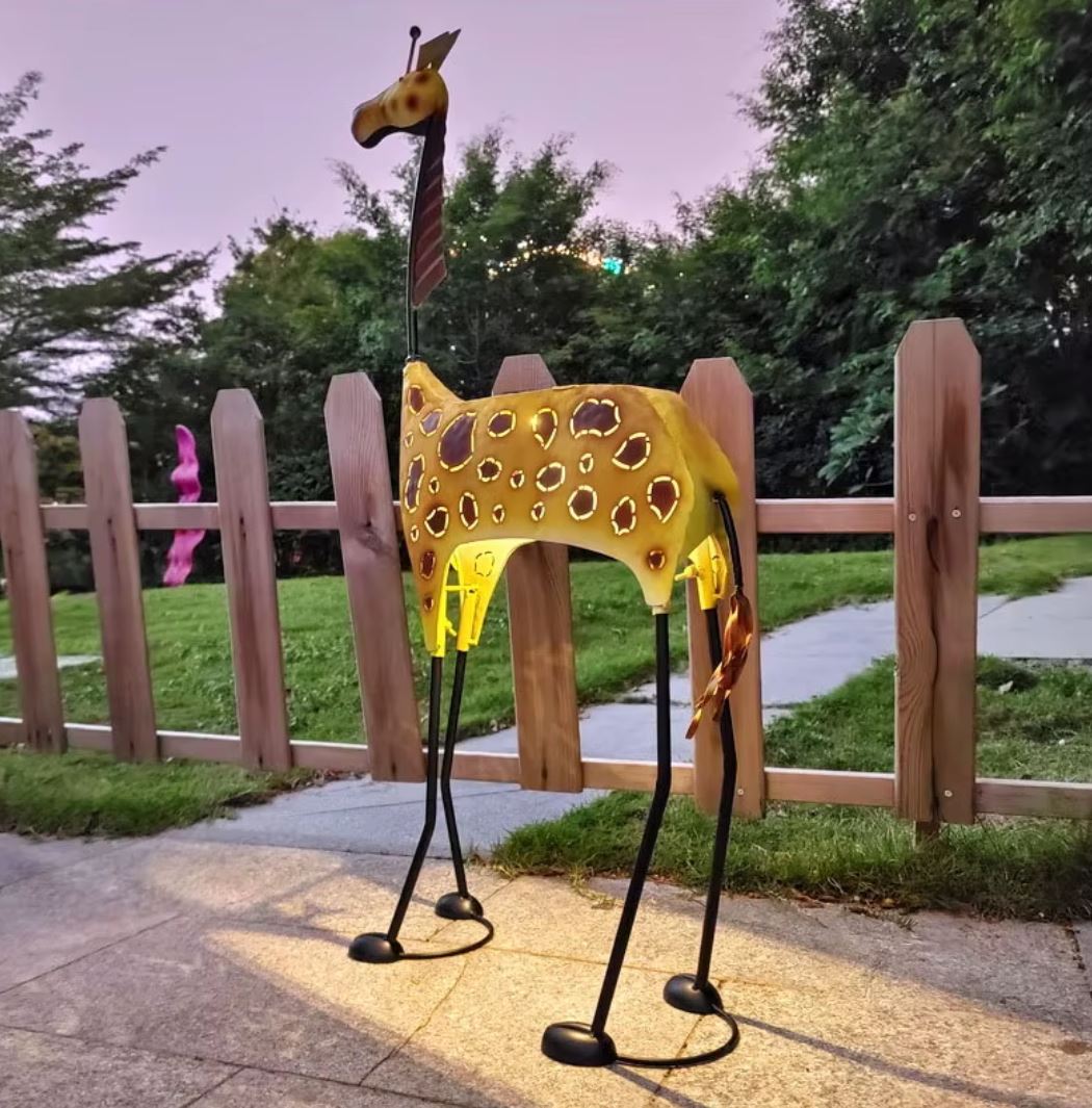 Metal Design Giraffe Sculpture for Outdoors 92 cm