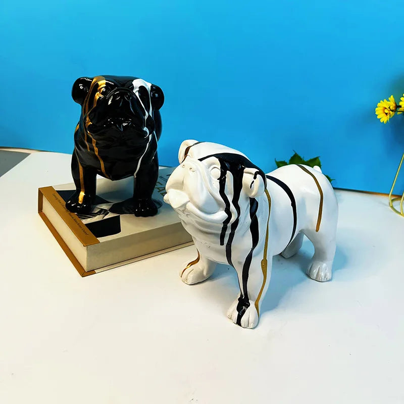 Dog Statue <br/> English Bulldog 21 cm