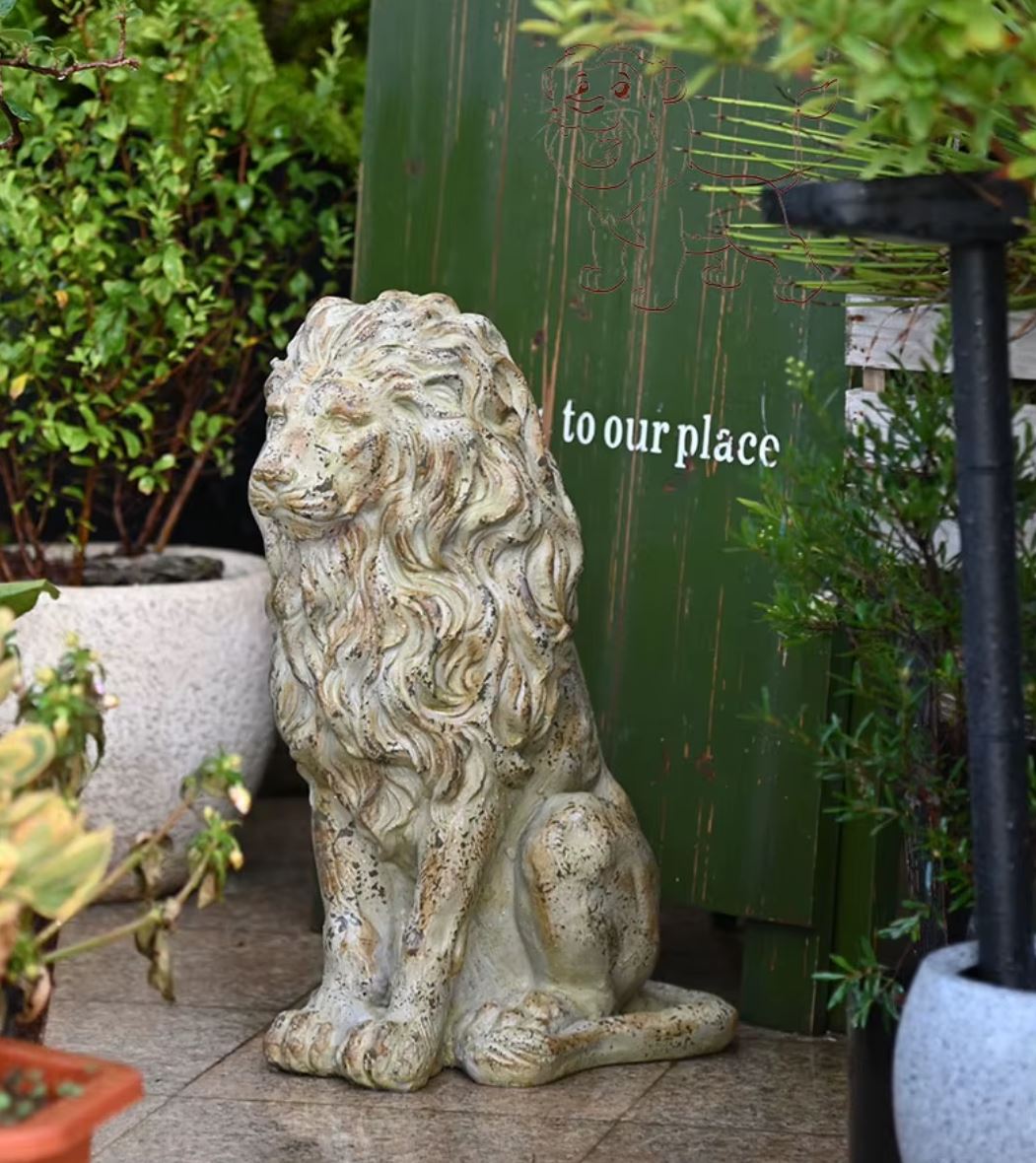 Outdoor Lion Statue 53 cm