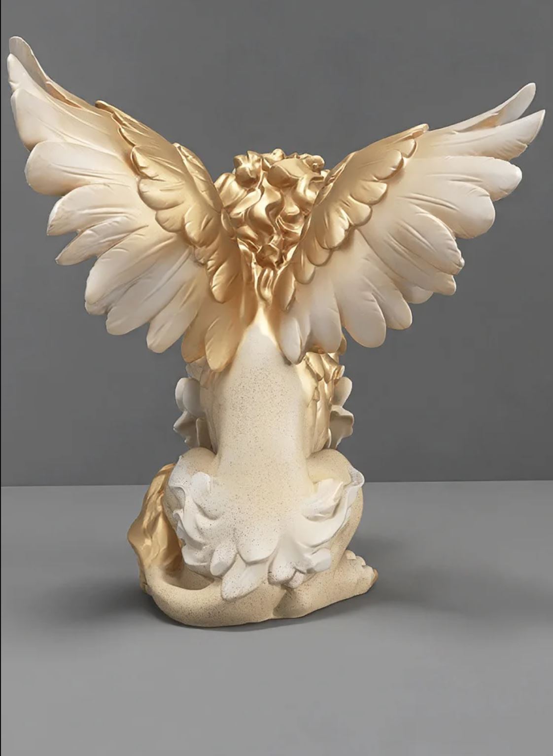 White & Gold Winged Lion Statue 27 cm