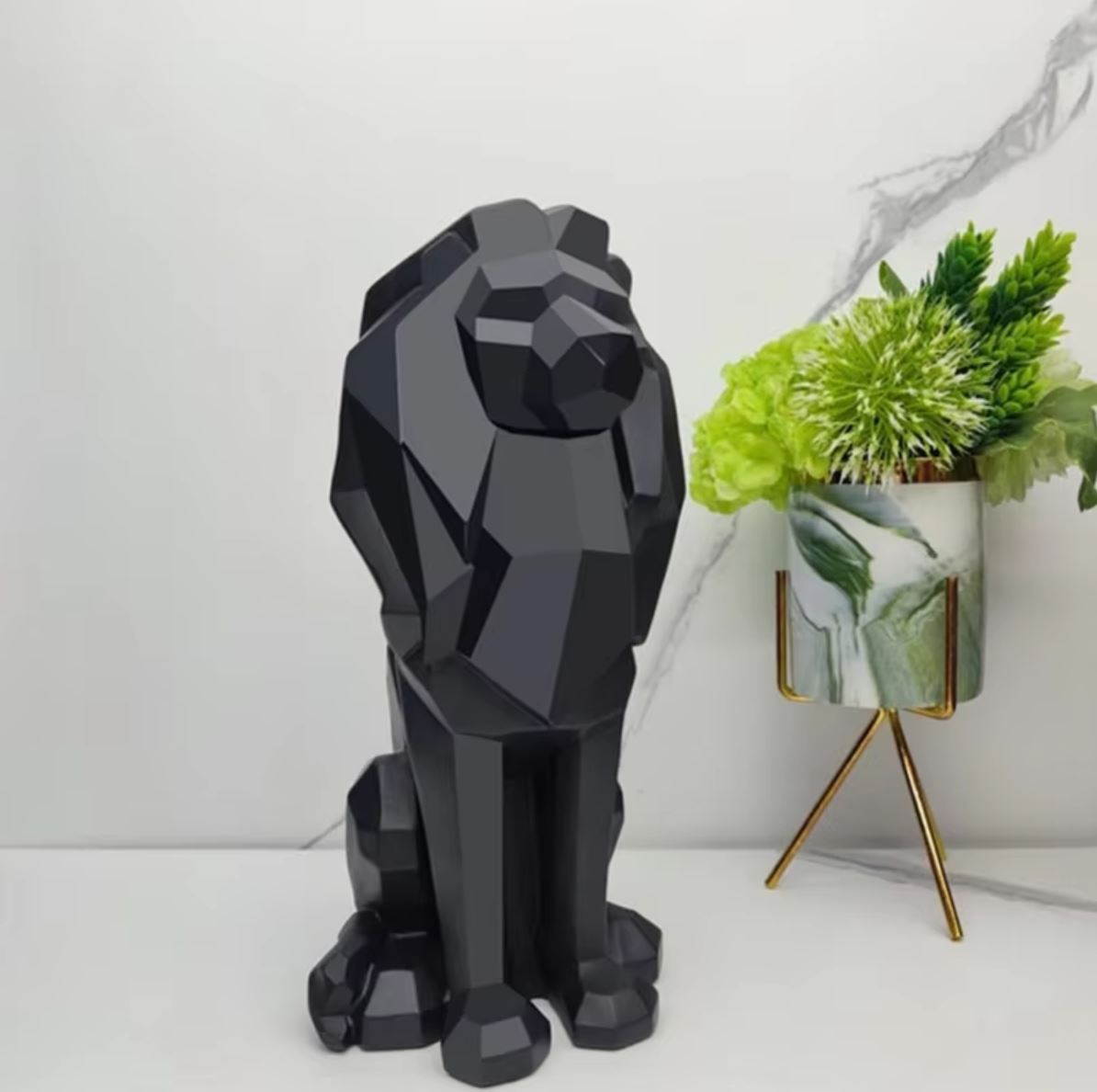 Black Origami Lion Statue 26 cm