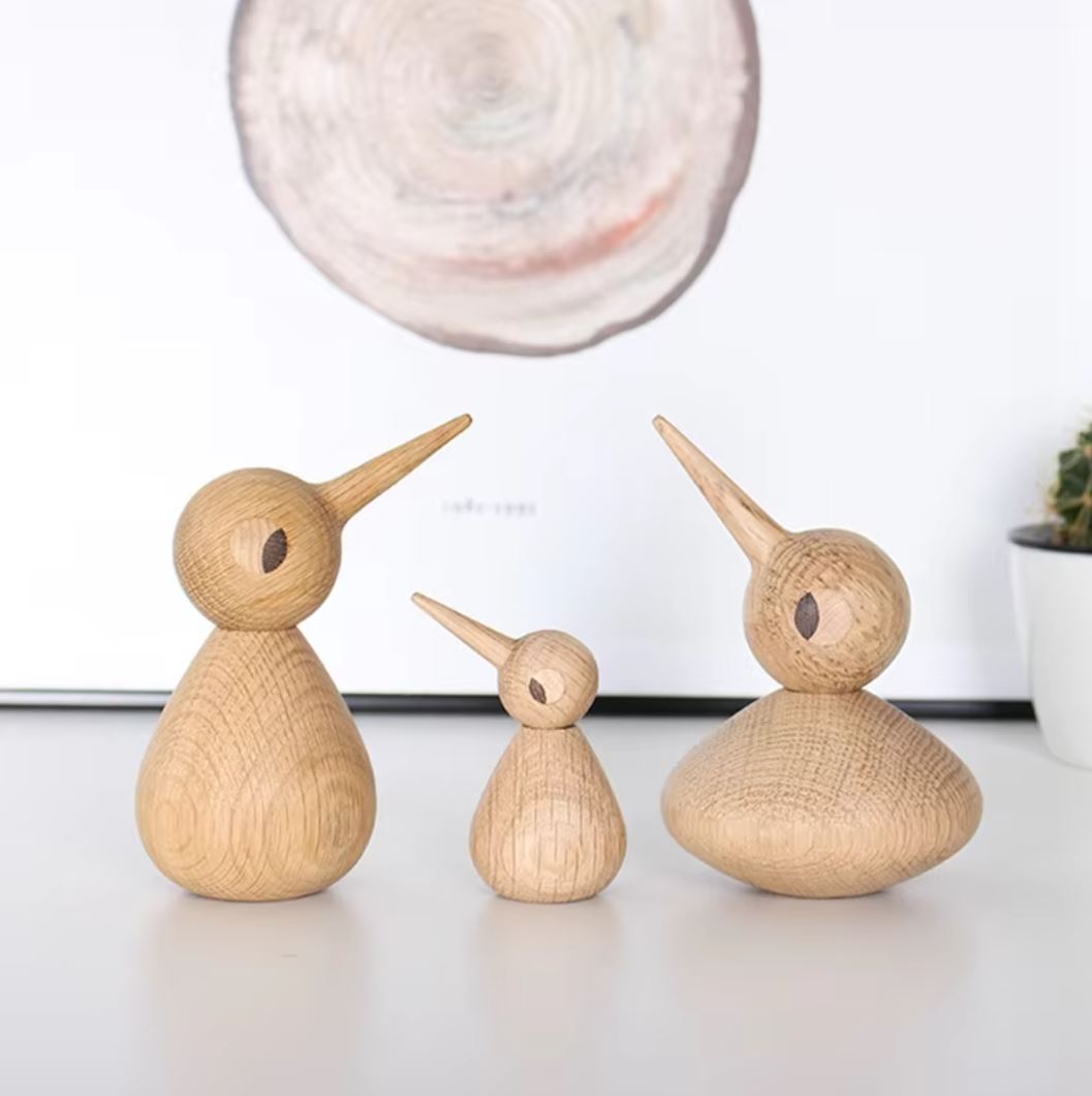 Pointed-Beak Bird Statue in Wood, Nordic Style, 10 cm