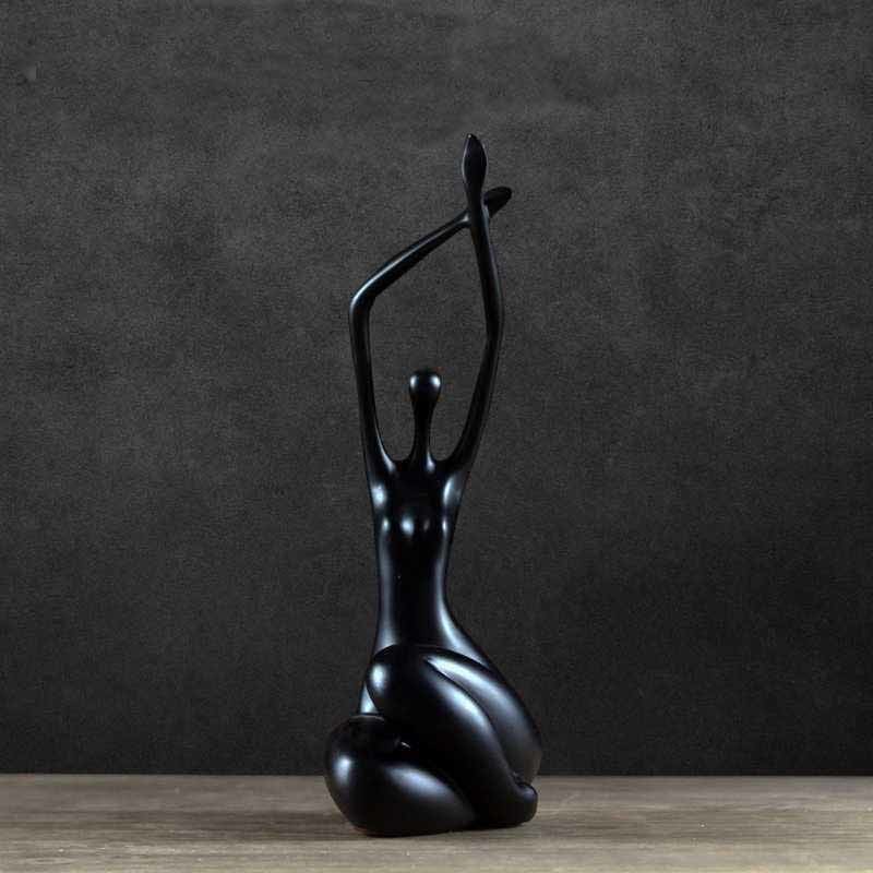 Woman Statue <br/> Curvy Seated 34 cm