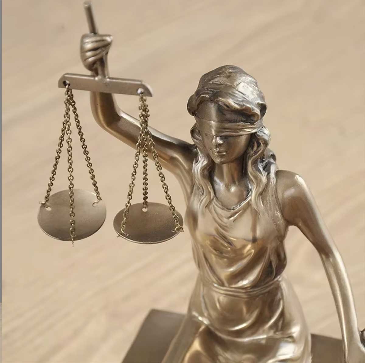 Justice Statue Bookends, Bronze Finish – Set of 2 Pieces - 26 cm