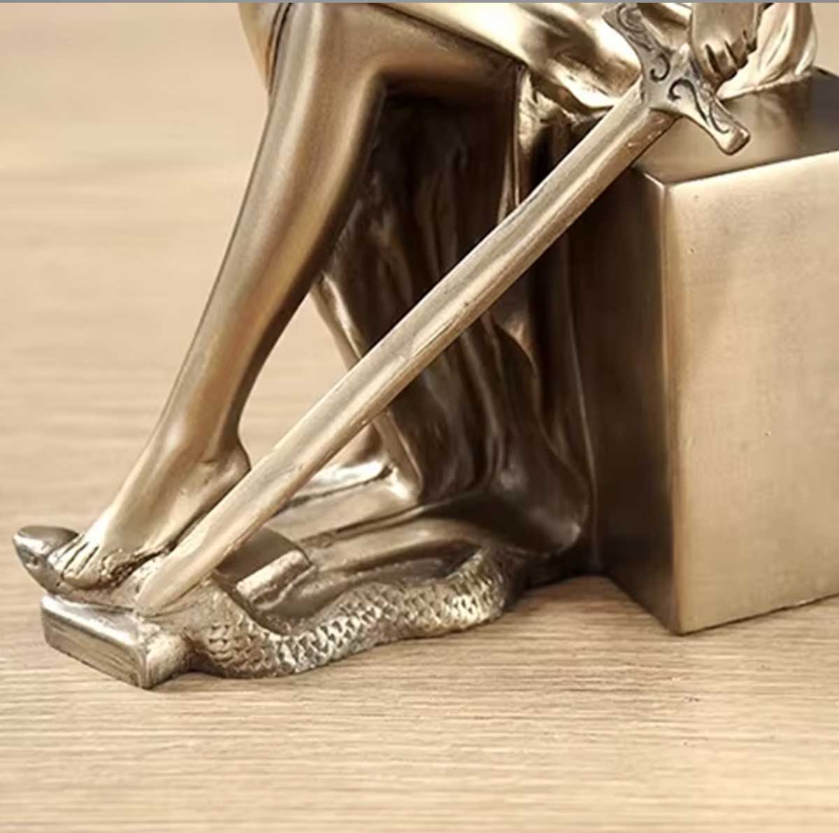 Justice Statue Bookends, Bronze Finish – Set of 2 Pieces - 26 cm