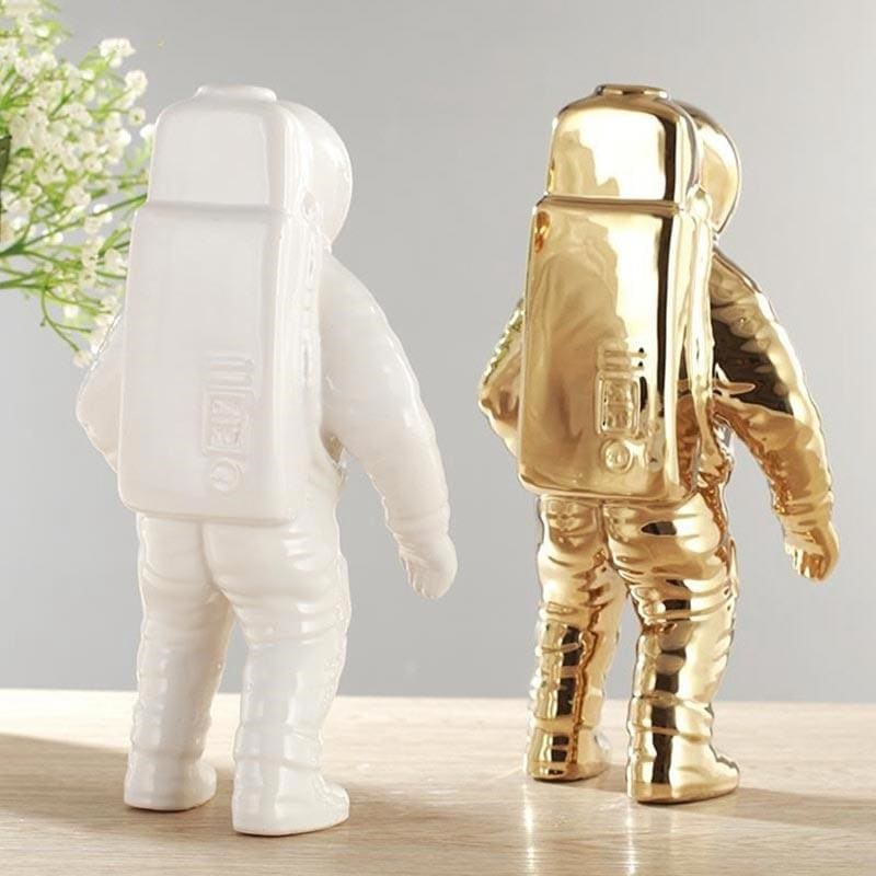 Contemporary Sculpture <br/> Astronaut