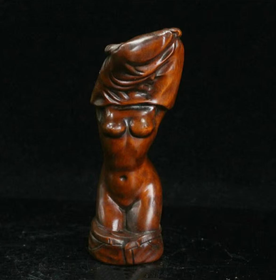 Nude Woman Statue in Wood 9 cm