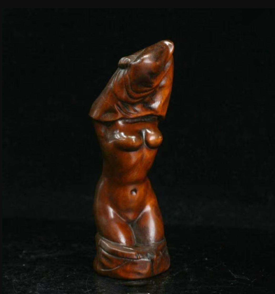 Nude Woman Statue in Wood 9 cm
