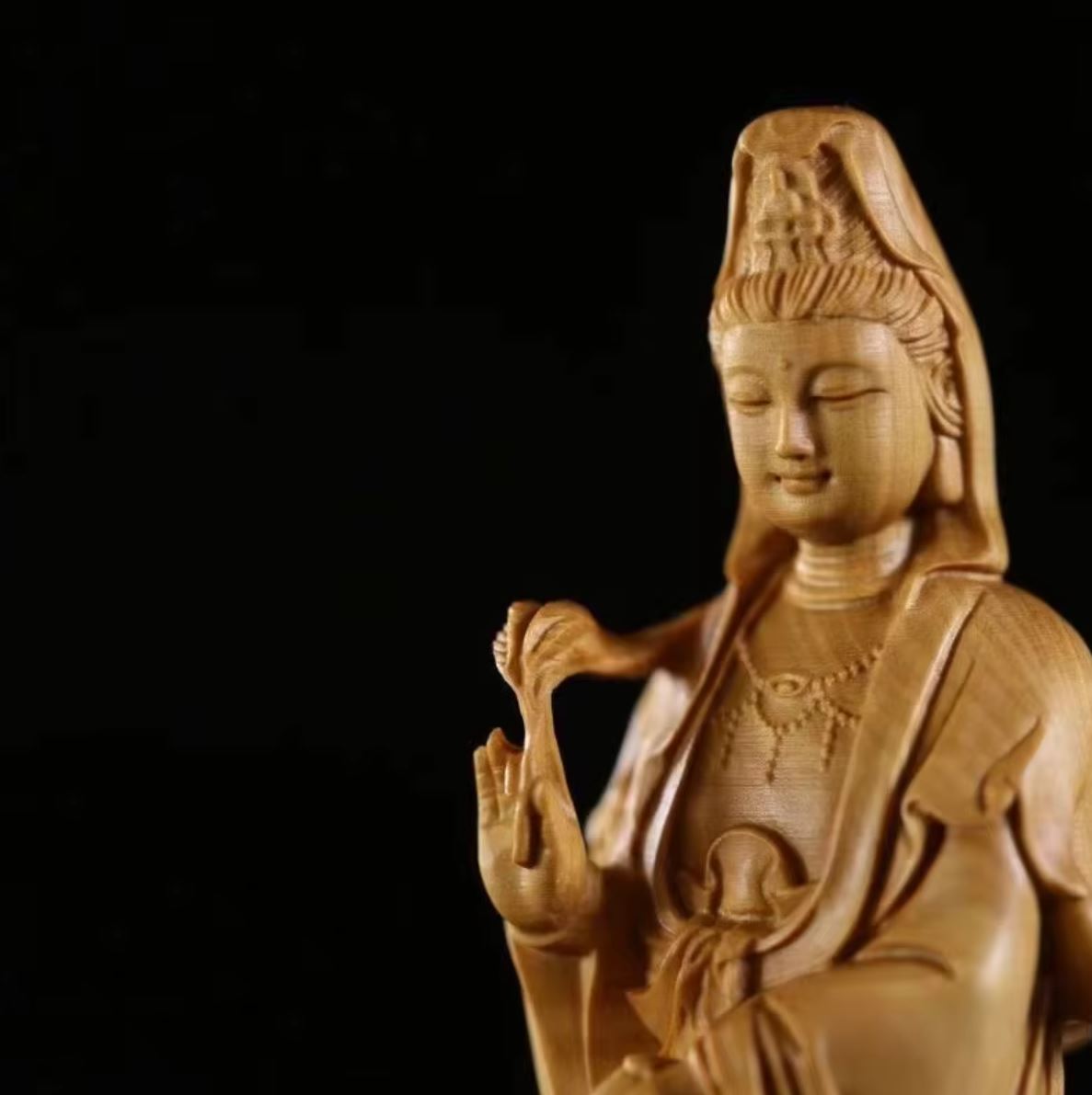 Buddha Statue in Wood 17 cm