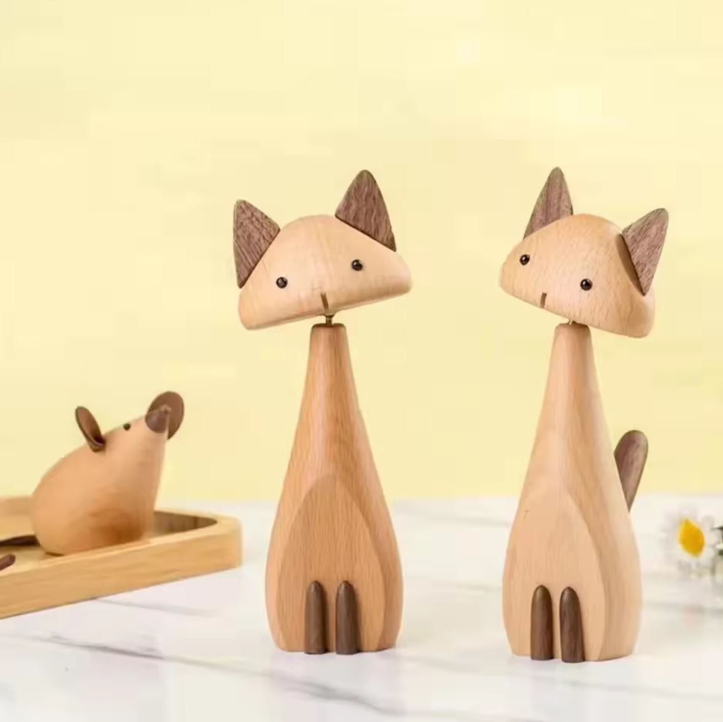 Nordic-Style Wooden Cat Statue 16 cm