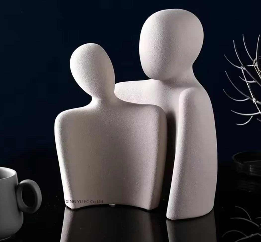 Abstract Couple Statue in Ceramic 25 cm