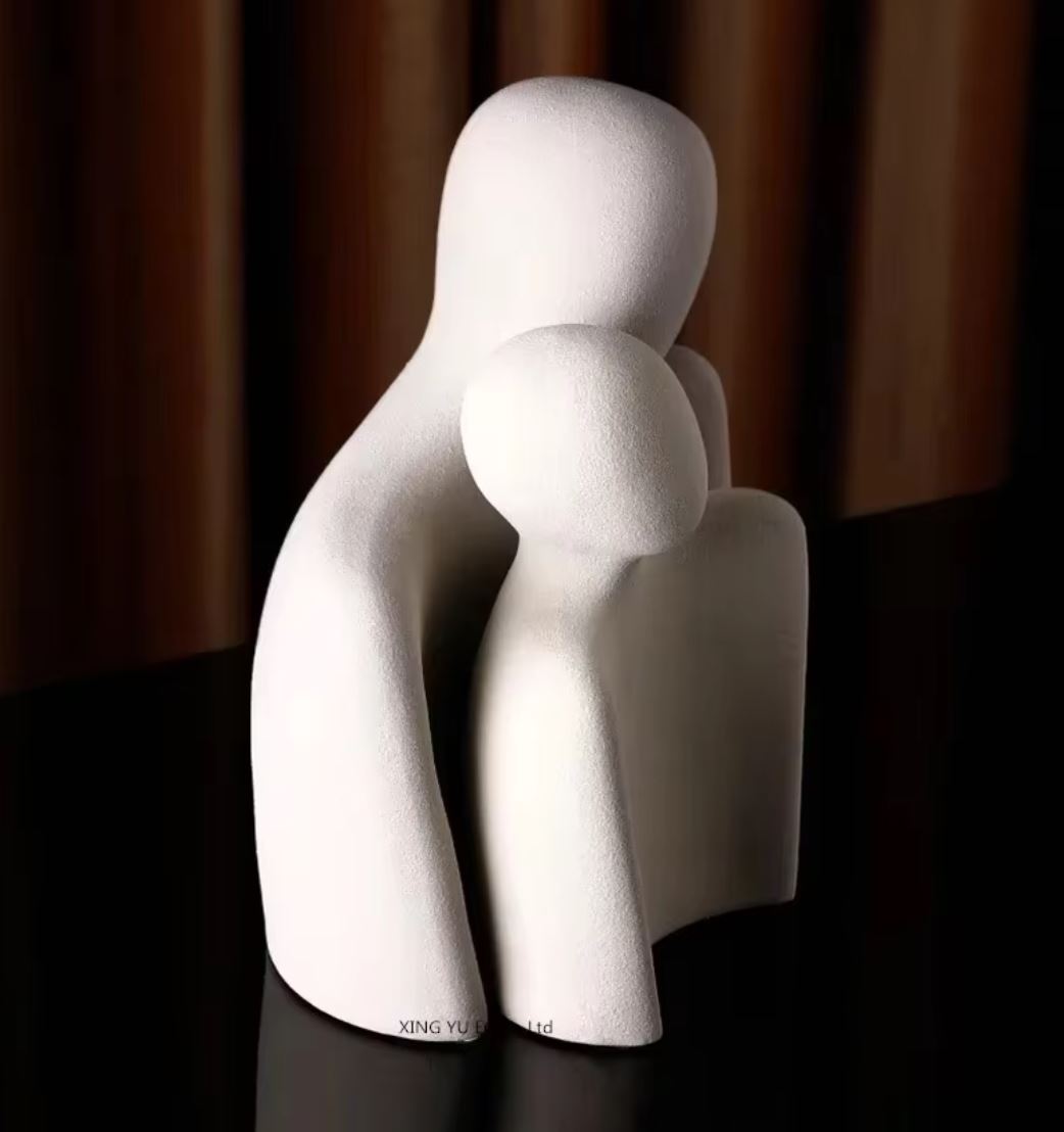 Abstract Couple Statue in Ceramic 25 cm
