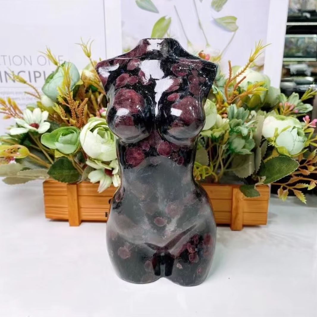 Woman Bust in Stone 18 cm