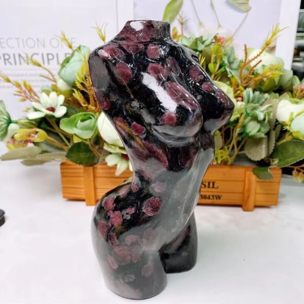 Woman Bust in Stone 18 cm