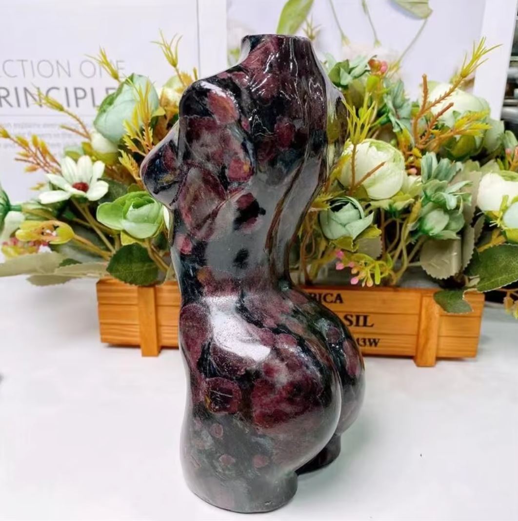 Woman Bust in Stone 18 cm