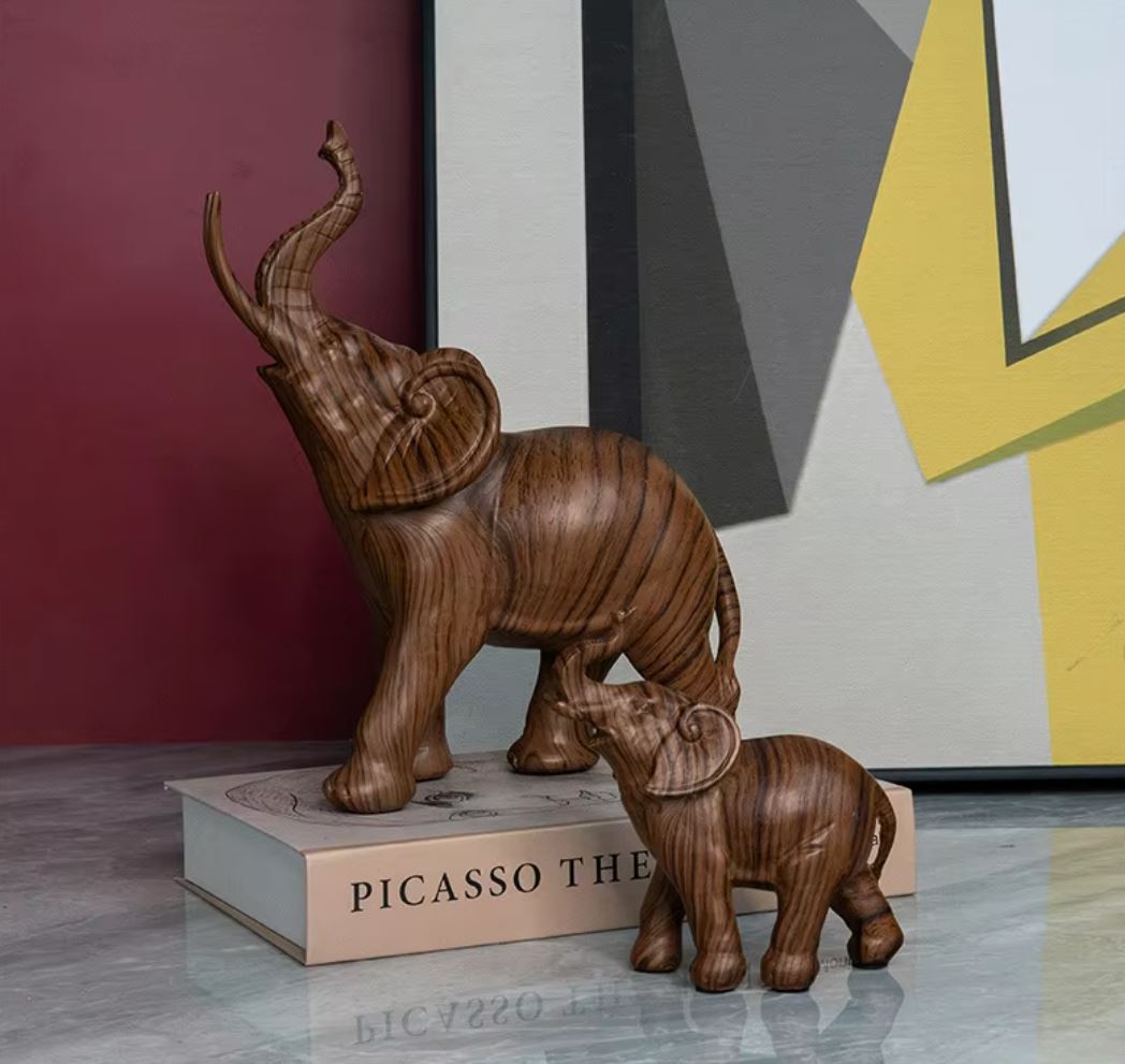 Elephant Statue in Resin, Wood-Effect, 13 cm