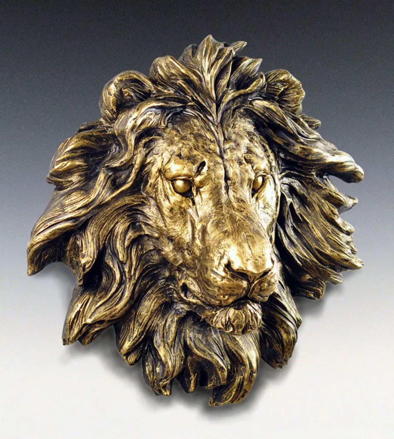 Lion Wall Statue 38 cm