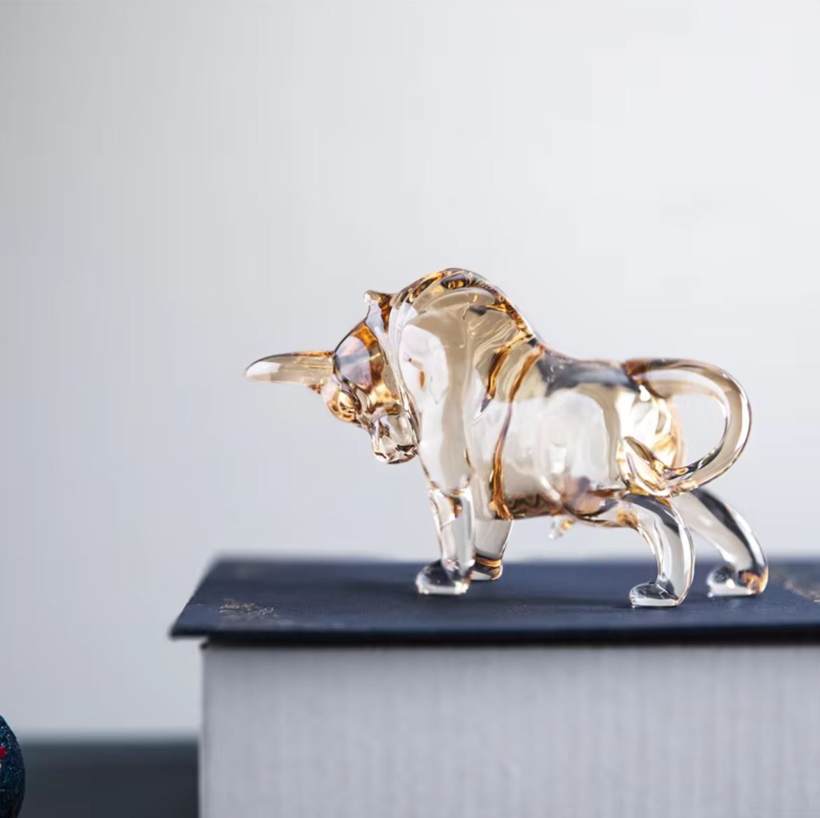 Glass Bull Statuette 7 cm