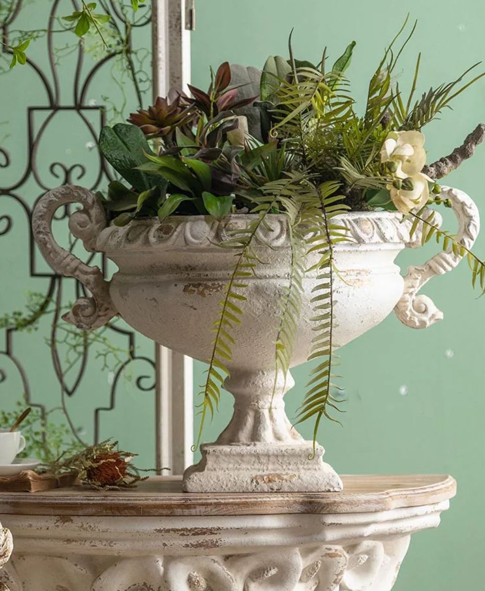 Antique Vase in Magnesium 40 cm