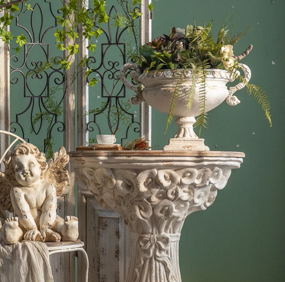 Antique Vase in Magnesium 40 cm
